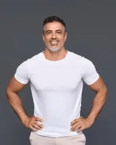 happy-confident-handsome-trainer (1)
